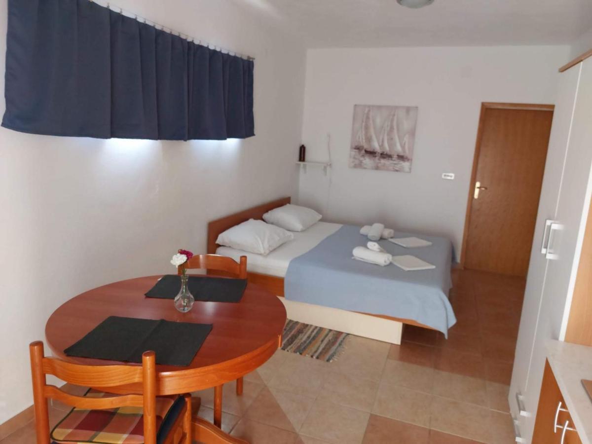 Apartments Burcul Pag Đảo Pag Ngoại thất bức ảnh