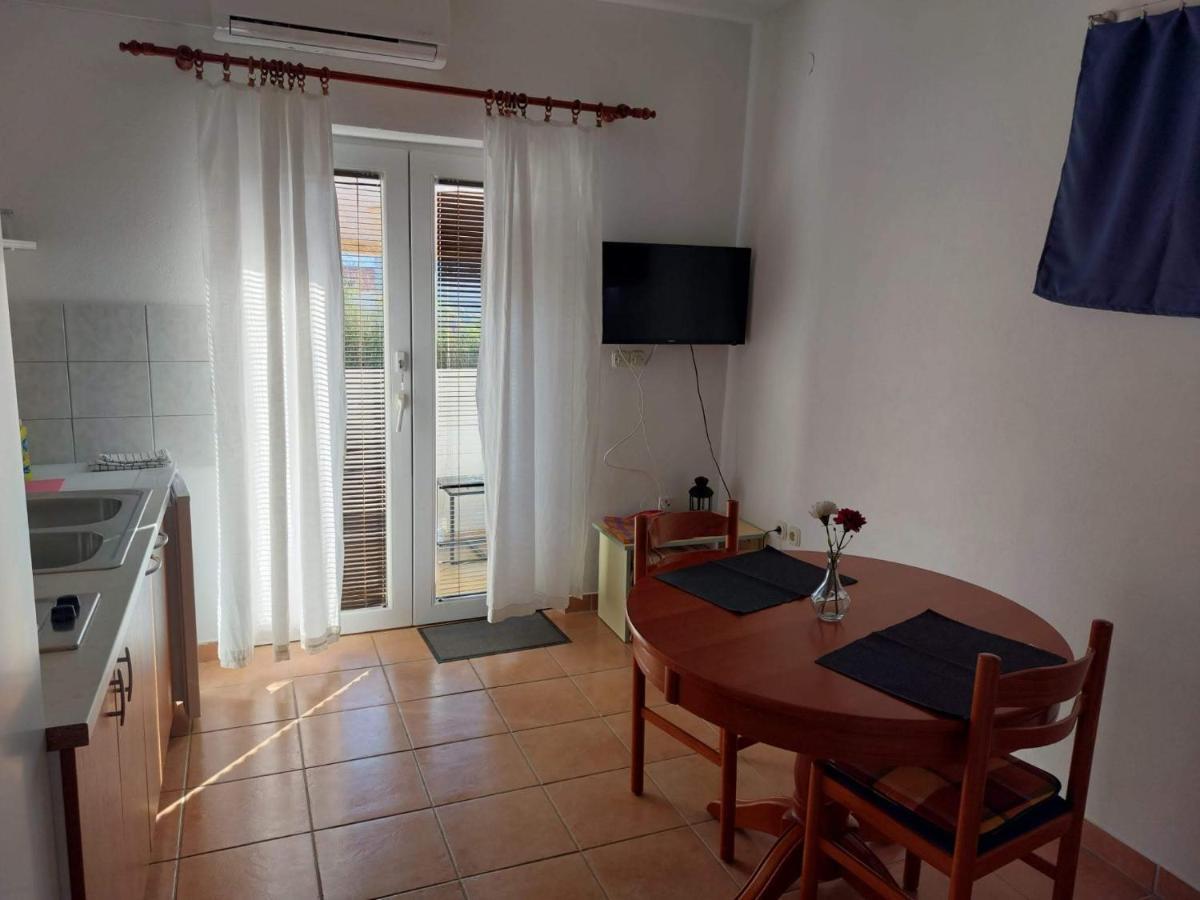 Apartments Burcul Pag Đảo Pag Ngoại thất bức ảnh