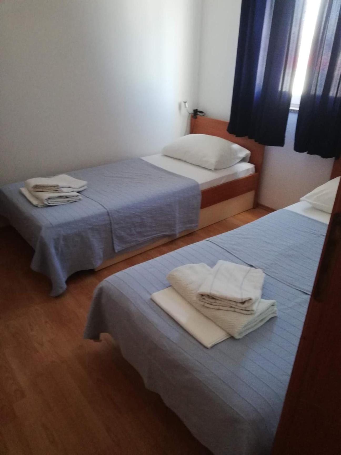 Apartments Burcul Pag Đảo Pag Ngoại thất bức ảnh