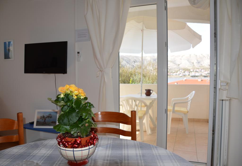 Apartments Burcul Pag Đảo Pag Ngoại thất bức ảnh